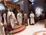 Easter Midnight Service 00031